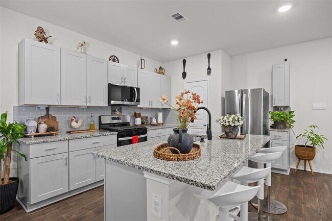 Foto del edificio - 310 N Richland Dr