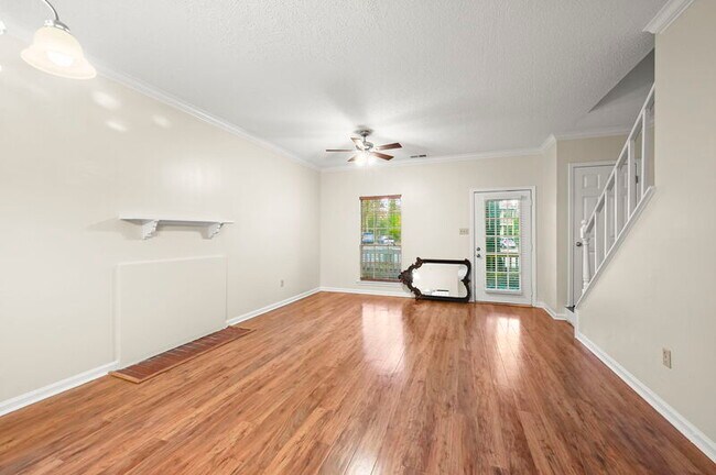 Foto del edificio - 5379 Rosedown Ct