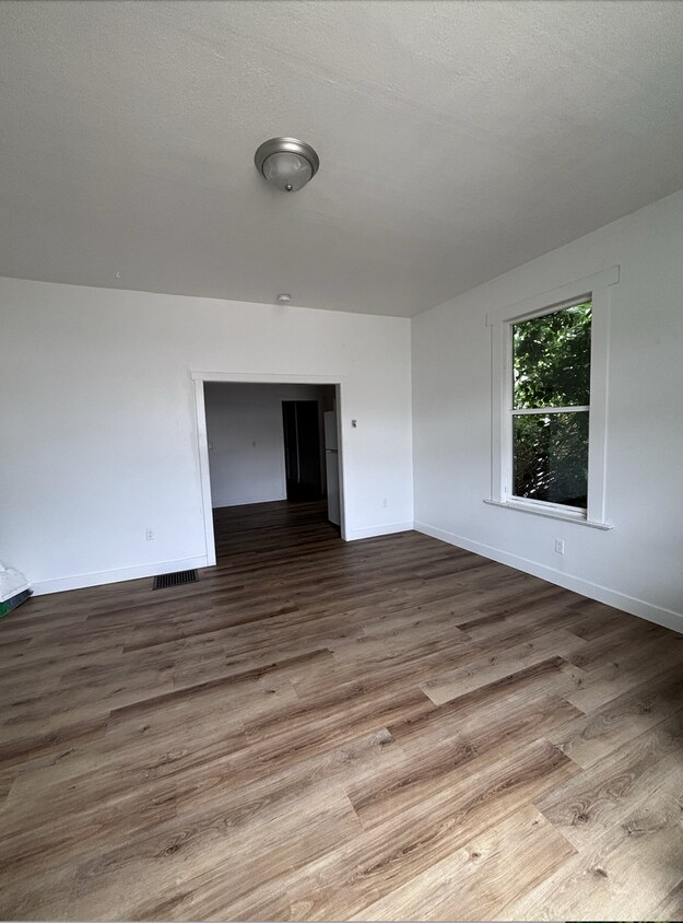 Foto del edificio - 241 N Hayes Ave