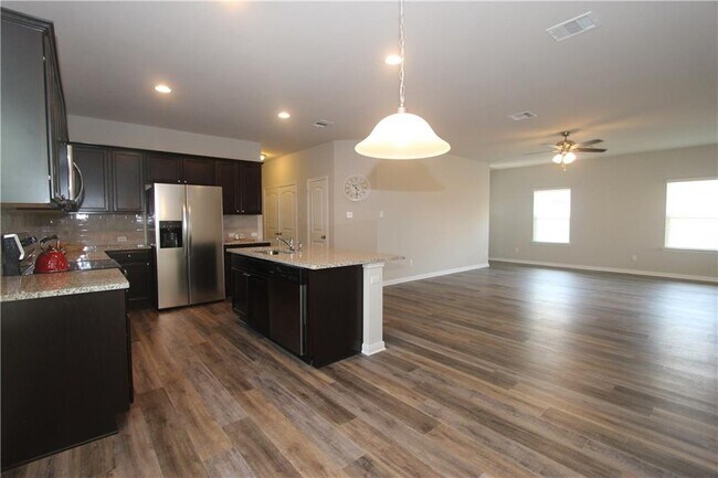 Building Photo - 1066 Gaelic Dr