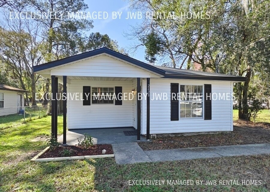 Primary Photo - 2428 Lowell Ave