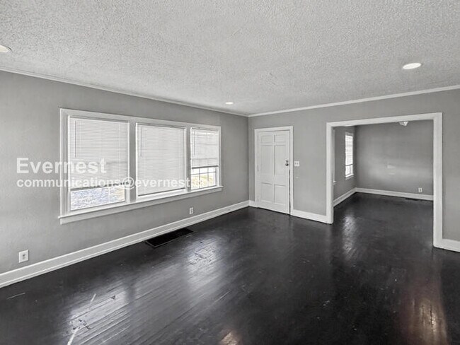 Foto del edificio - 1701 4th Ave W