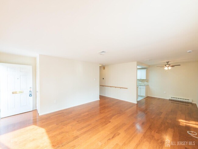 Foto del edificio - 227 Manchester Ln