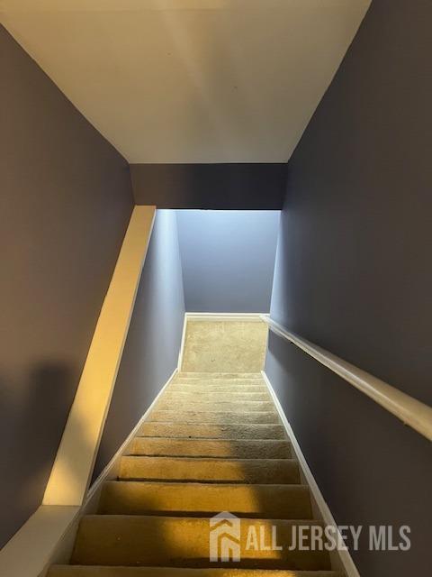 Building Photo - 511 Chanticleer