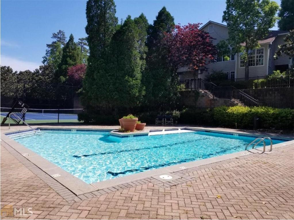 Primary Photo - 1250 Parkwood Cir SE