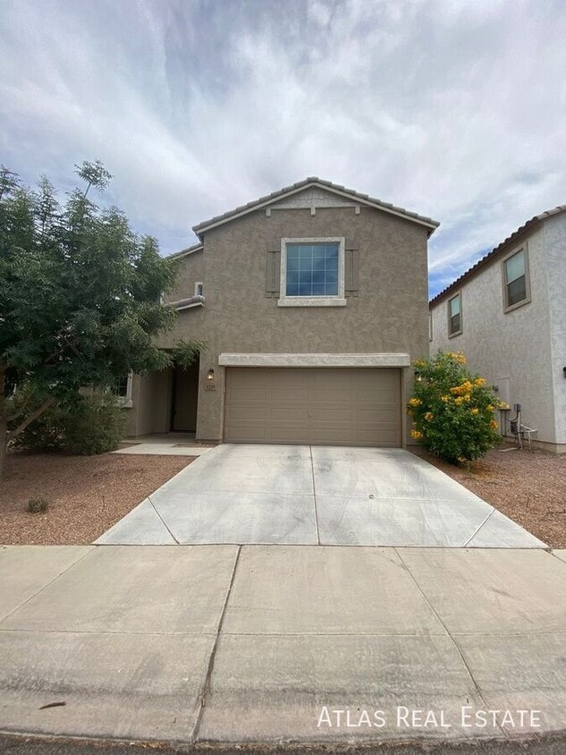 Foto principal - 1229 E Taylor Trail