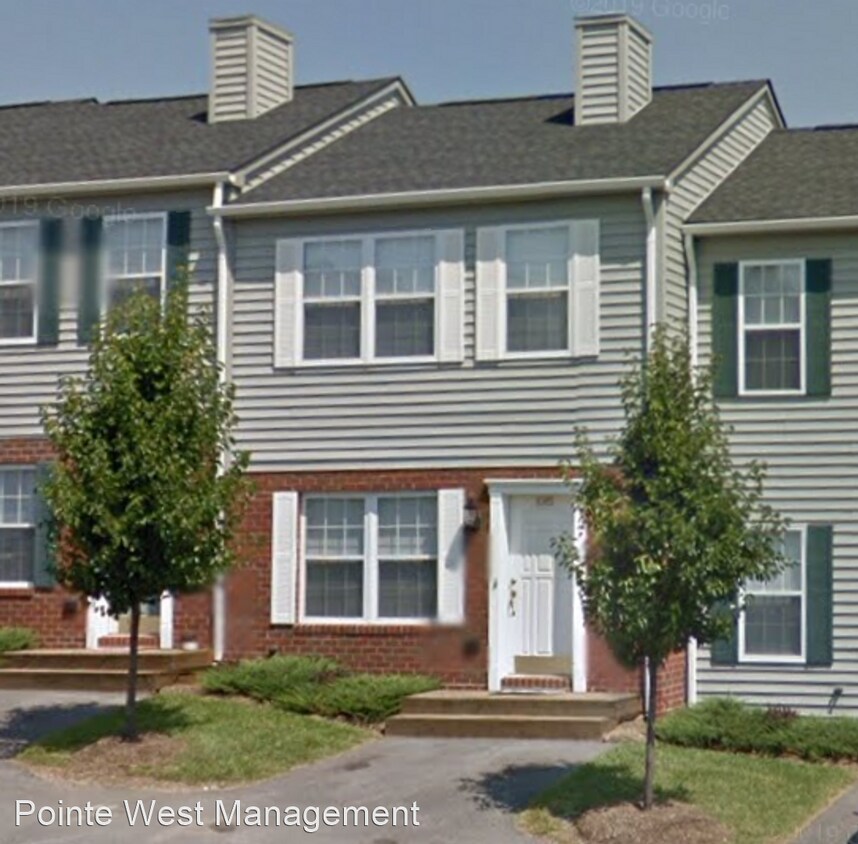 2 br, 2.5 bath House 1085 Oak Tree Blvd House Rental in