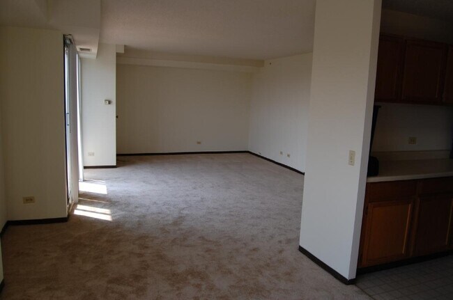 Foto del edificio - 1840 Huntington Blvd