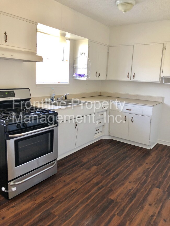 Foto del edificio - 513 W Cedar St