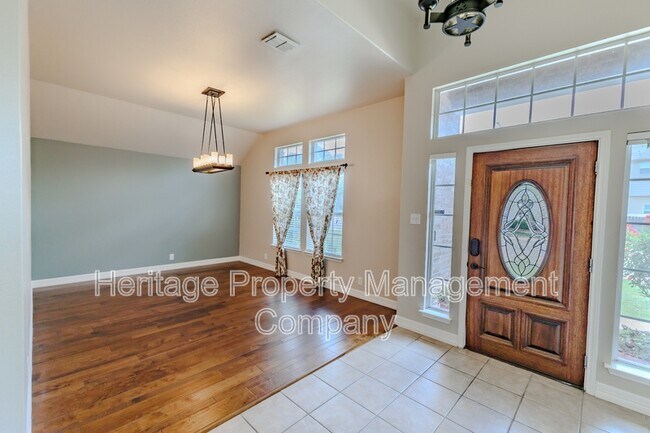 Building Photo - 26923 Trinity Heights