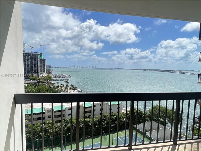 Building Photo - 2333 Brickell Ave