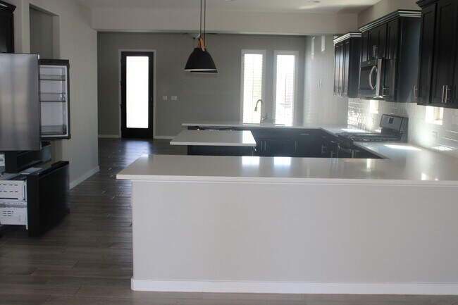 Foto del edificio - 13580 Doncaster St