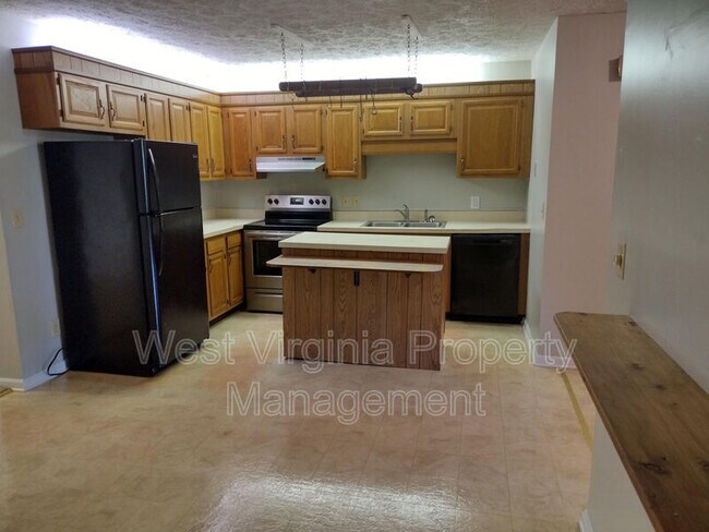 Building Photo - 184 Wyndale Dr