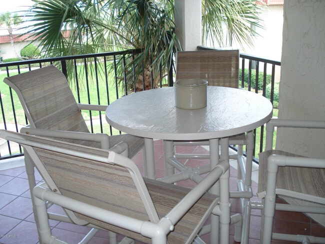 Building Photo - 2325 COSTA VERDE Blvd