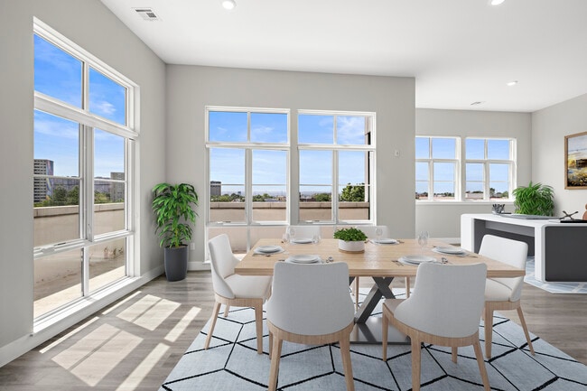 Foto del edificio - 70 Central Lofts LLC