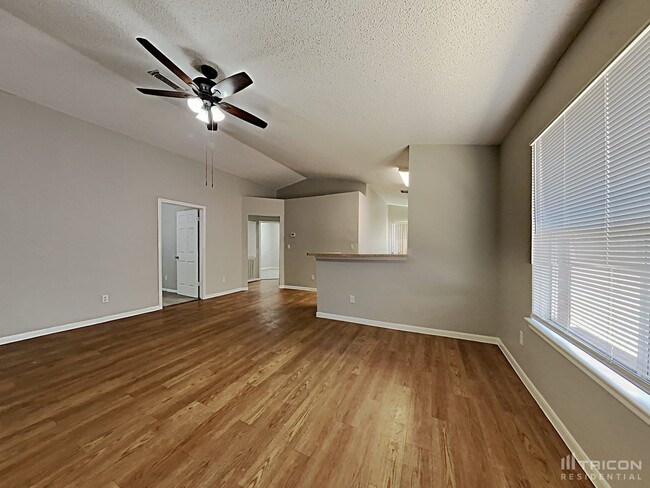 Building Photo - 3139 Boynton Dr
