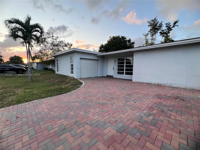 Building Photo - 11431 NW 35th St