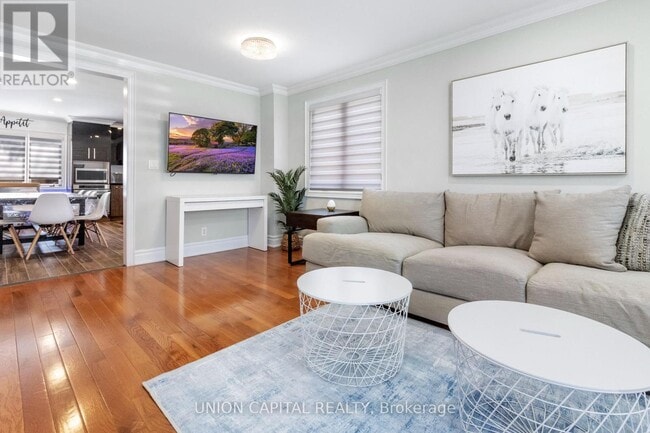 Building Photo - 186 Lincoln Rd W