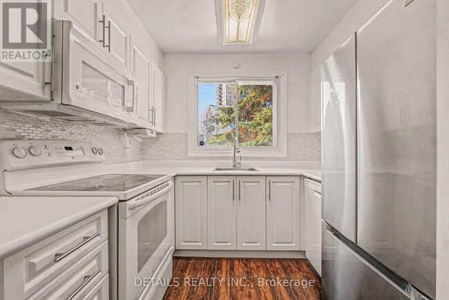 Building Photo - 260 Brittany Dr