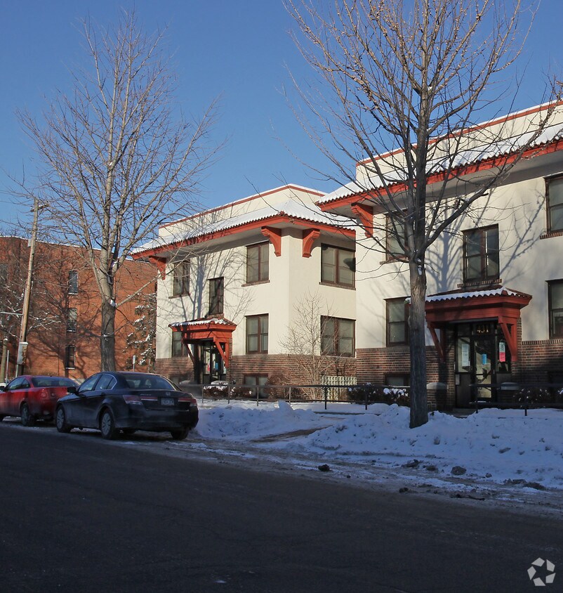 Foto del edificio - 437 Marshall Ave