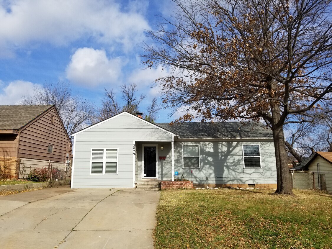 Building Photo - 3029 NW 29th St