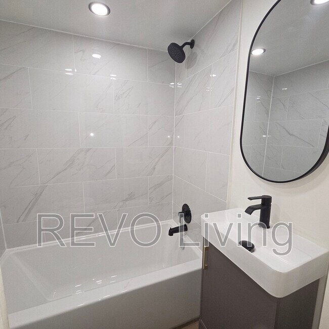 Photo du bâtiment - 62 Triller Ave