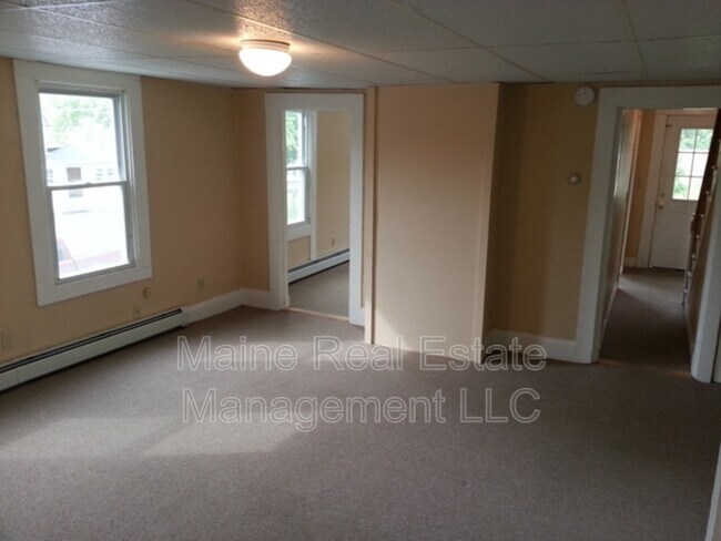 Building Photo - 51 Parker St