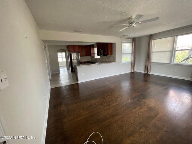 Foto del edificio - 1274 Belmont Terrace