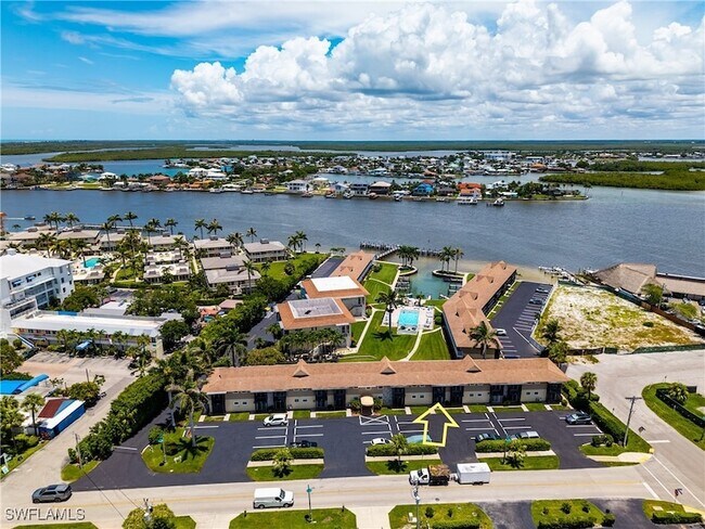 Foto del edificio - 850 Palm St