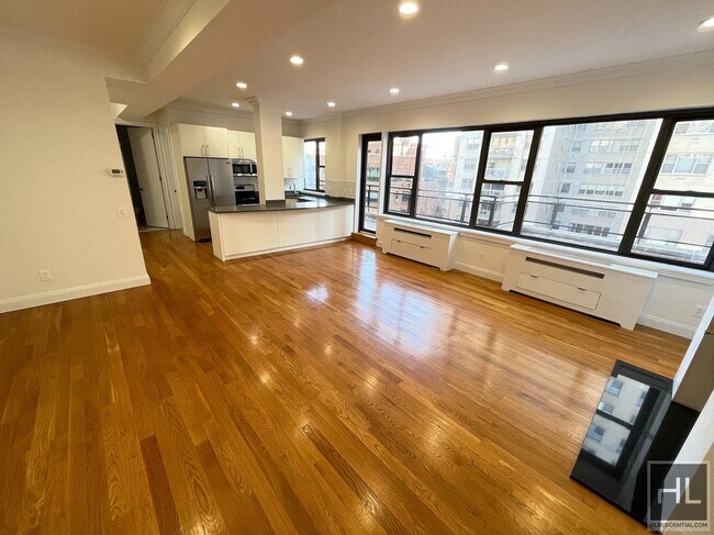 Building Photo - EAST 56 STREET