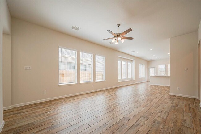 Foto del edificio - 16939 Chapel Knox Dr
