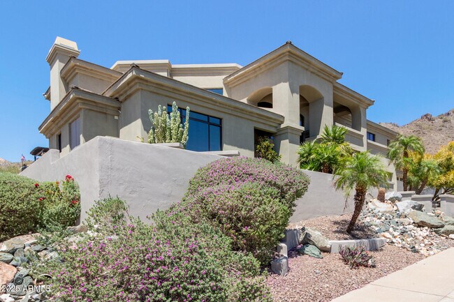 Building Photo - 8614 N 17th Pl