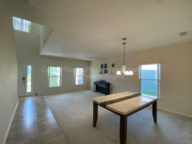 Foto del edificio - 2851 Moonstone Bend