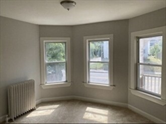Living Room - 98 Walker St