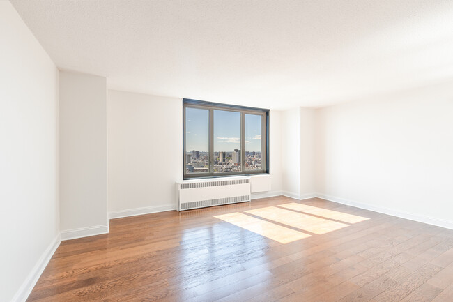 Foto del edificio - 3333 Broadway-