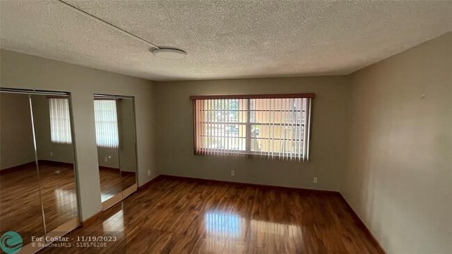Building Photo - 1001 SW 128th Terrace