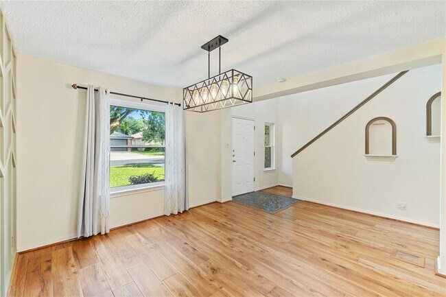 Foto del edificio - 9626 Dalewood Dr