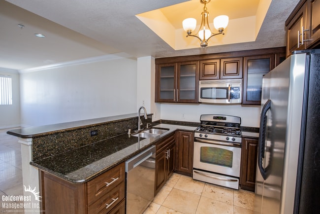 Foto del edificio - Elegant 1Bdm 1Ba Condo in Guard-Gated Las Vegas Community.