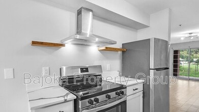 Building Photo - 4434 Trumbull