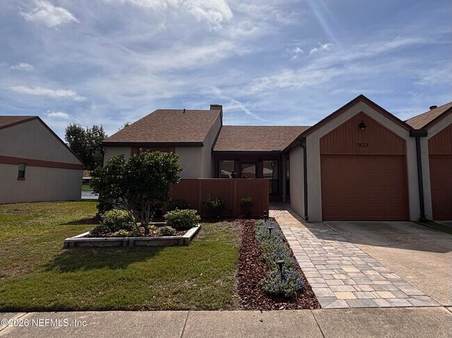 Foto del edificio - 7823 Fawn Brook Cir E