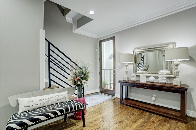 Foto del edificio - 6310 Taggart St