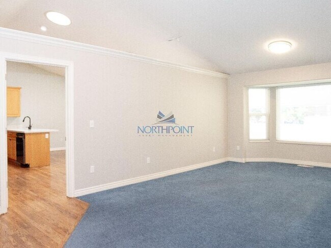 Foto del edificio - 107 Woodside Dr