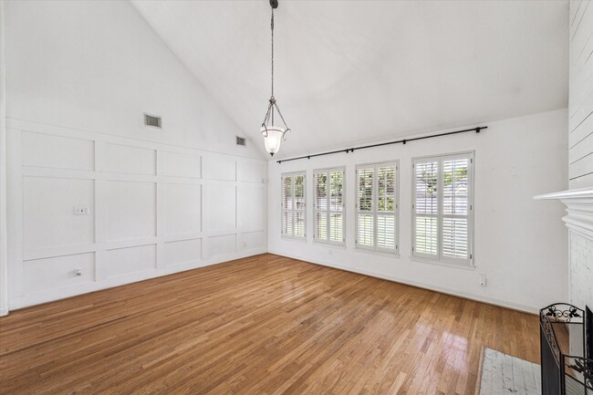 Building Photo - 4115 Crimson Oak Ct