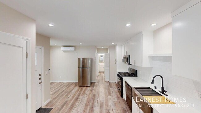 Foto del edificio - 2811 W 46th St