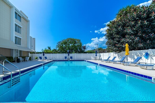 Foto del edificio - 1601 S Flagler Dr