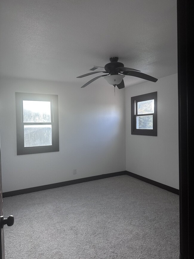 Building Photo - 2717 N Campus Dr