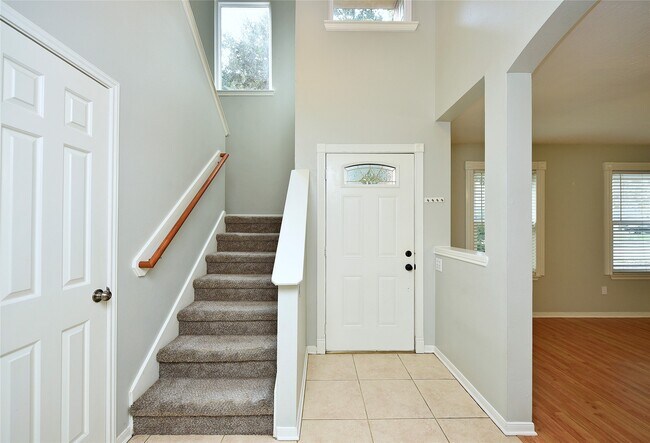 Foto del edificio - 31106 Pine Bay St