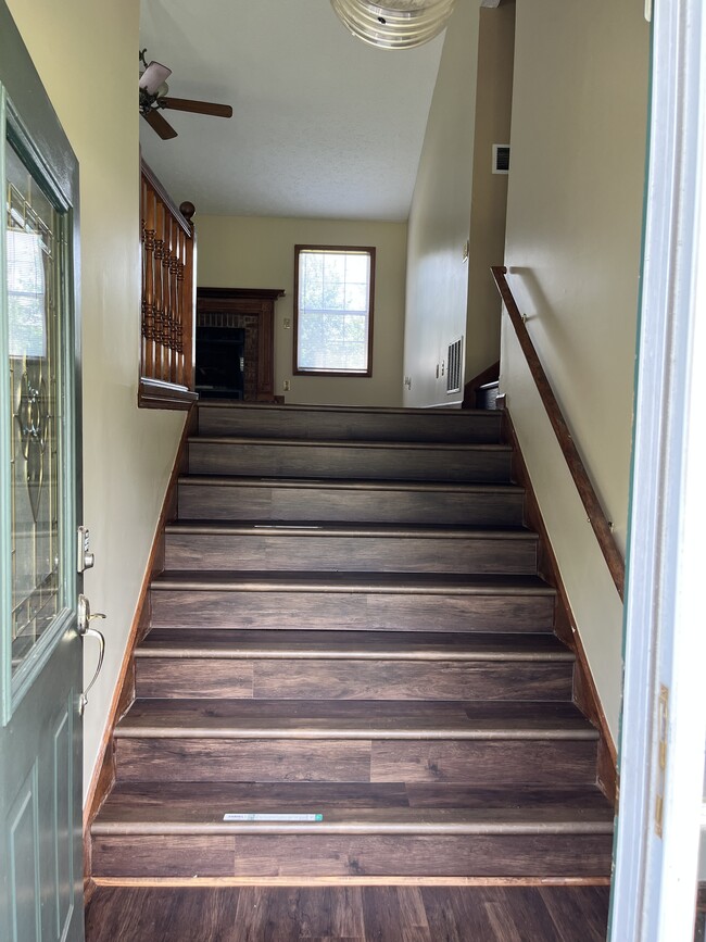Building Photo - 3933 Brantley Dr
