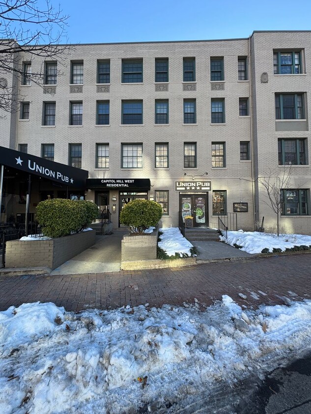 Foto principal - Capitol Hill Studio Apartment for Rent! Av...