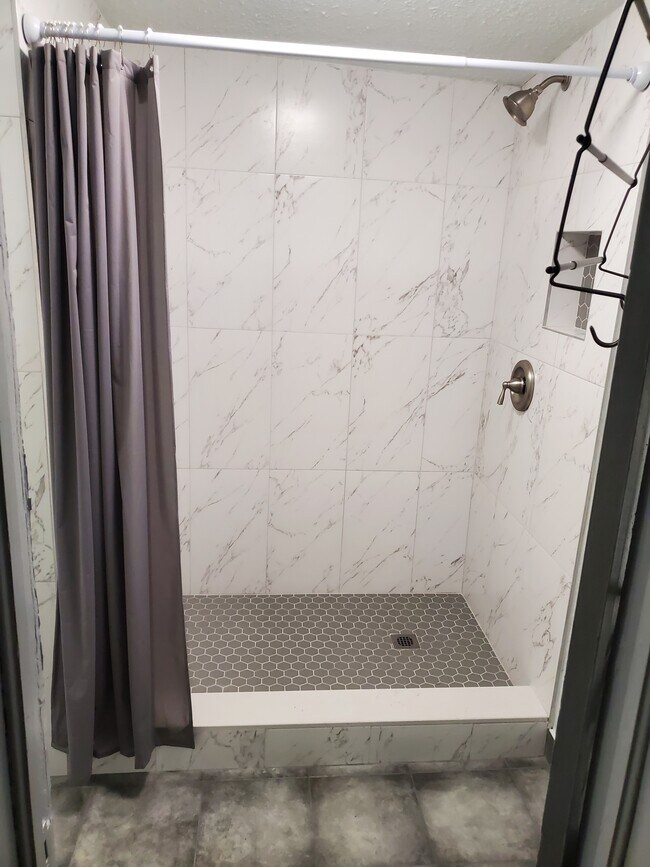 Foto del edificio - 4238 Coconut Rd